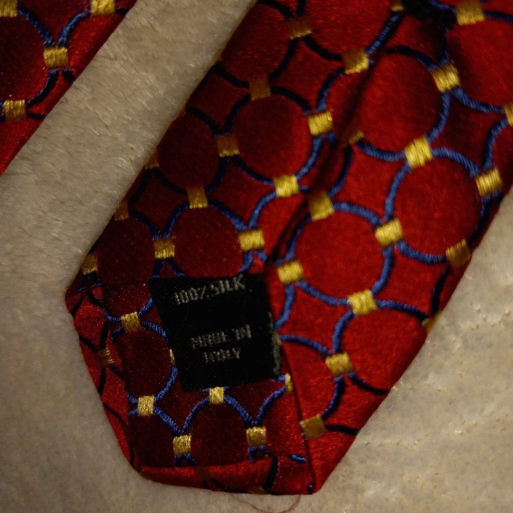 Jos A Bank Men's Tie Silk Red Geometric 3.5